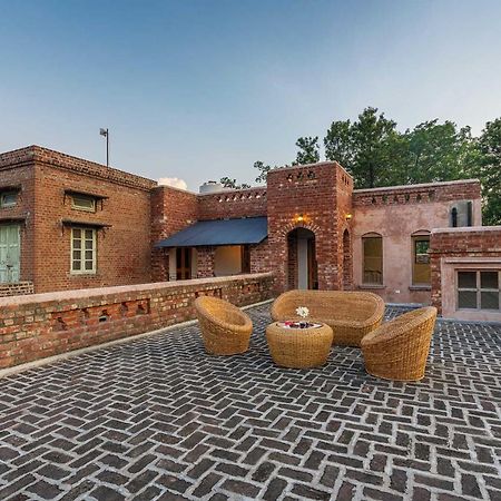 Stayvista'S Peepal Haveli - Rustic Kothi With Terrace, Breathtaking View & Bonfire Narainpur  Экстерьер фото